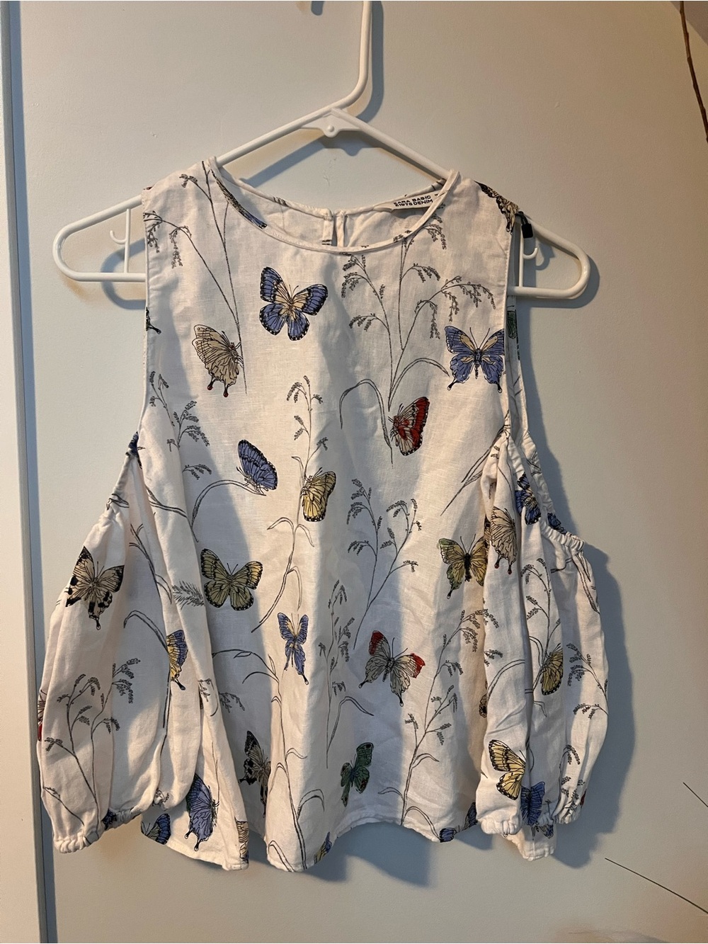 💕BOGO💕 Zara White Butterfly Cold-Shoulder Blouse